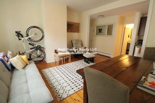 70 Summer St #3R - Photo 1 of 1