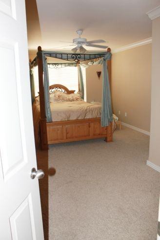 824 Oakwood Ct #824 - Photo 7 of 10