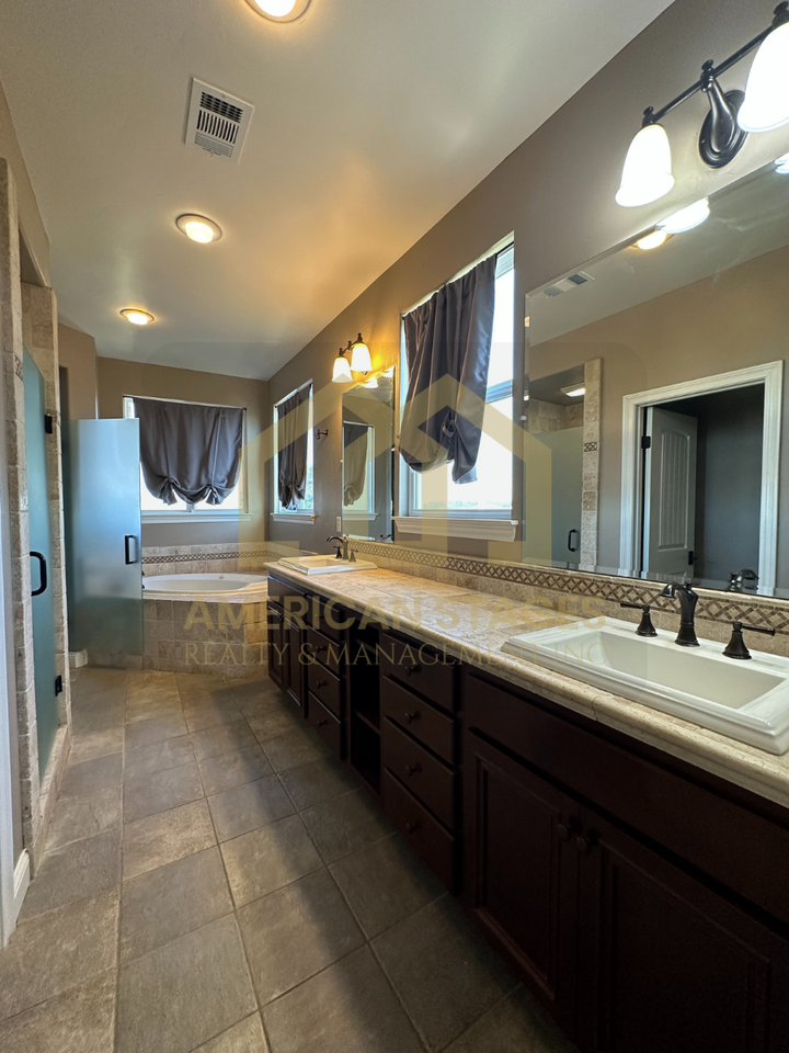 3745 Jupiter Ave - Photo 2 of 22