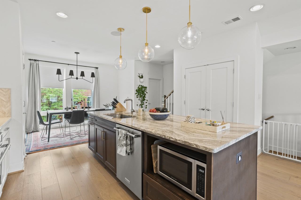 1602 Beason St #1 - Photo 3 of 25