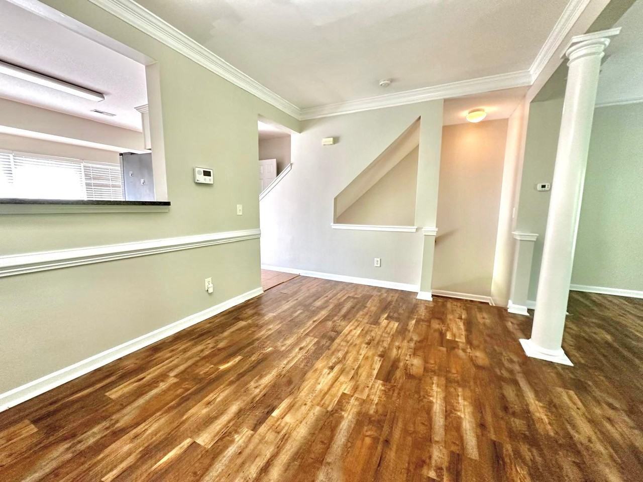 1522 Royal Auburn Ave #1 - Photo 2 of 49