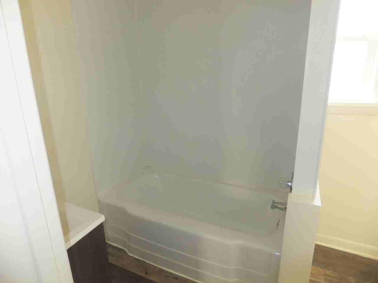 336 I St #B - Photo 2 of 24