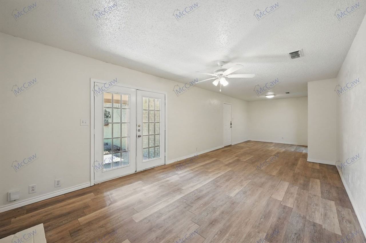 4302 Segura Ct N - Photo 5 of 17