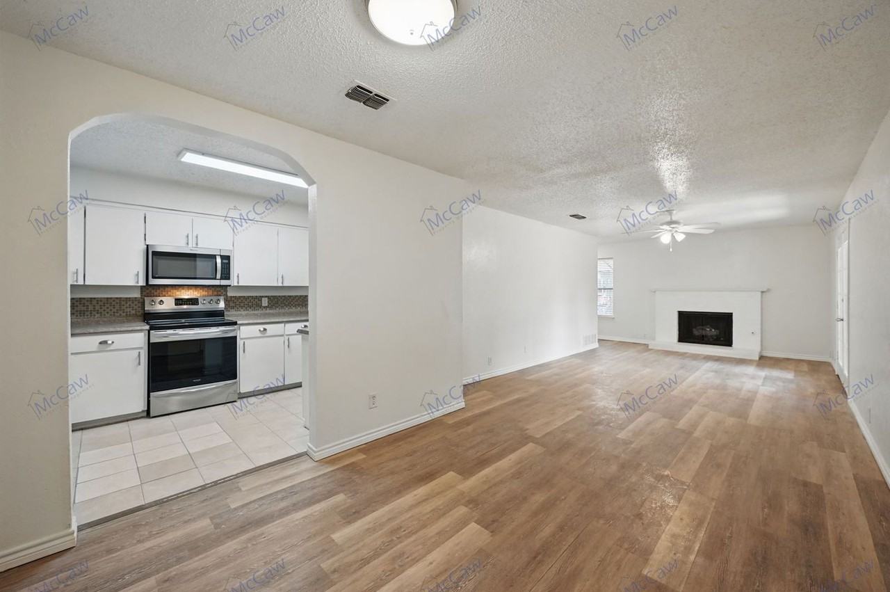 4302 Segura Ct N - Photo 6 of 17