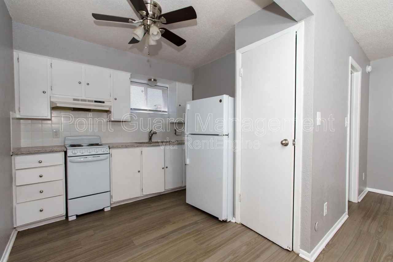 808 N West St #24 - Photo 2 of 13