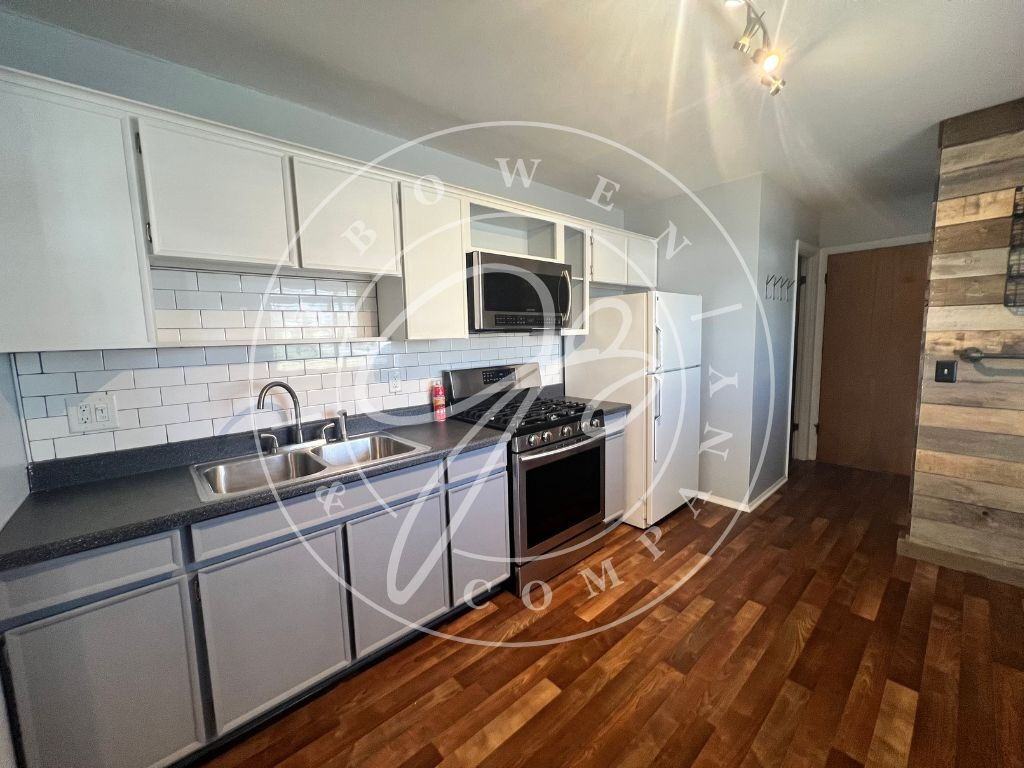 2300 Crystal Ave - Photo 5 of 14