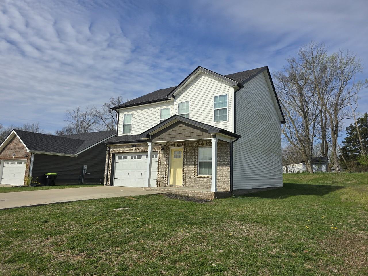 849 Lutz Ln - Photo 3 of 22