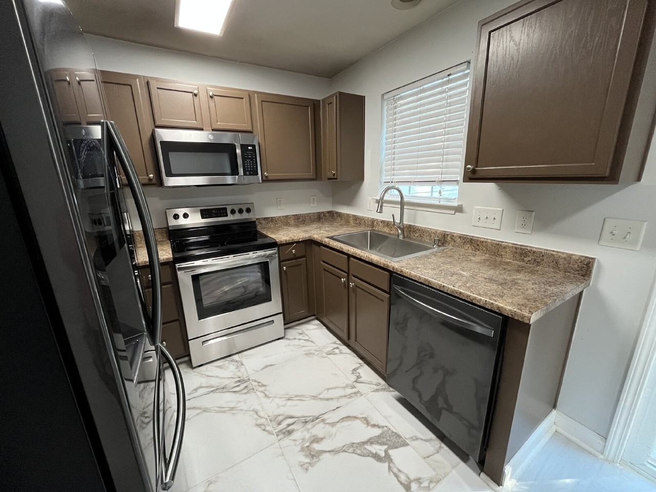 606 Grasswren Way - Photo 7 of 20