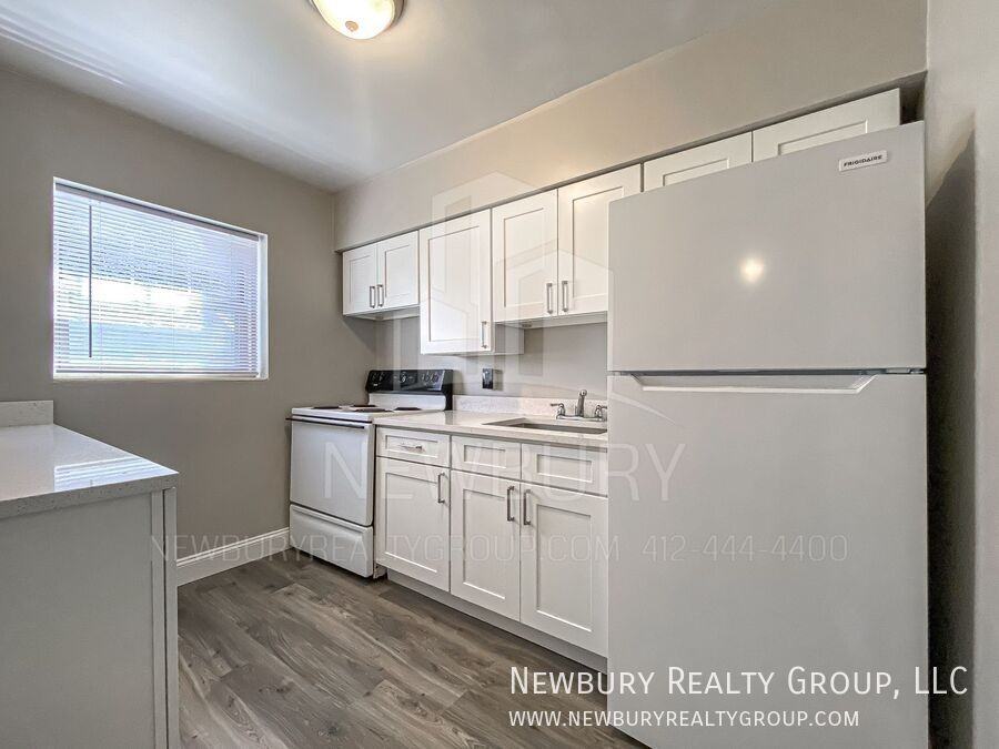 317 San Juan Dr #2 - Photo 5 of 20