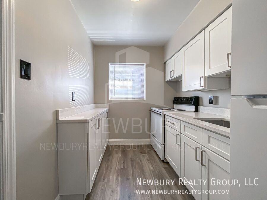 317 San Juan Dr #2 - Photo 6 of 20