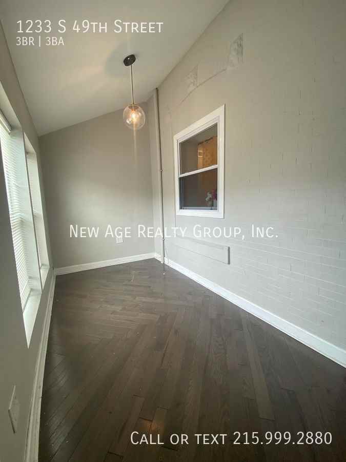 1233 S 49th St - Photo 3 of 28