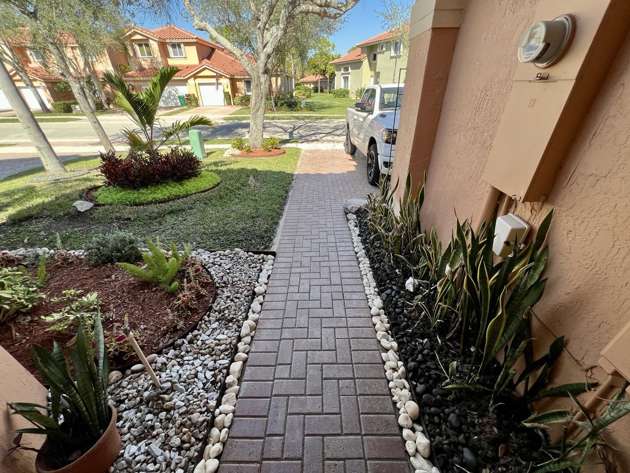 12652 Nw 56th St #2 - Photo 2 of 20