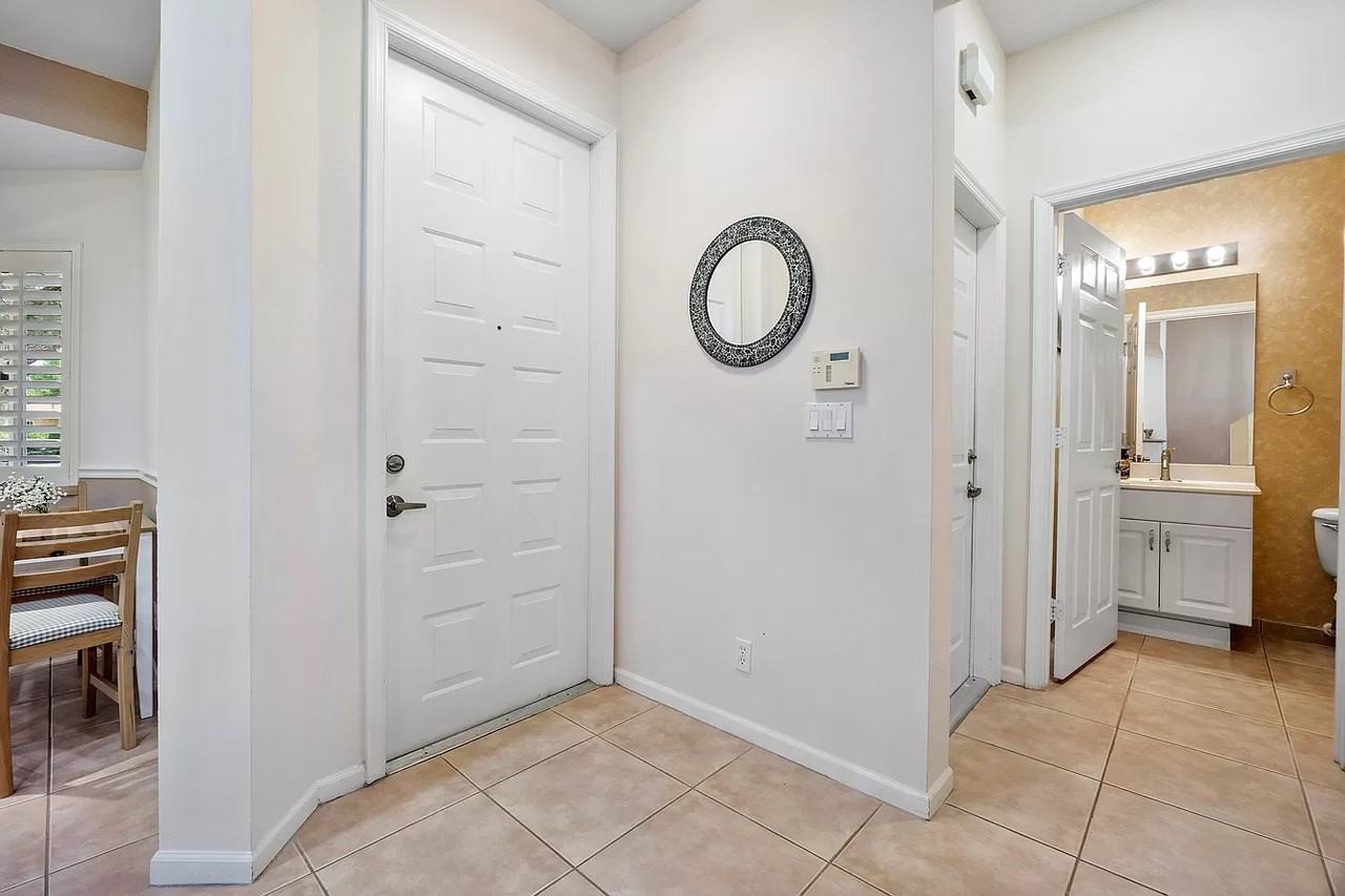 12652 Nw 56th St #2 - Photo 3 of 20