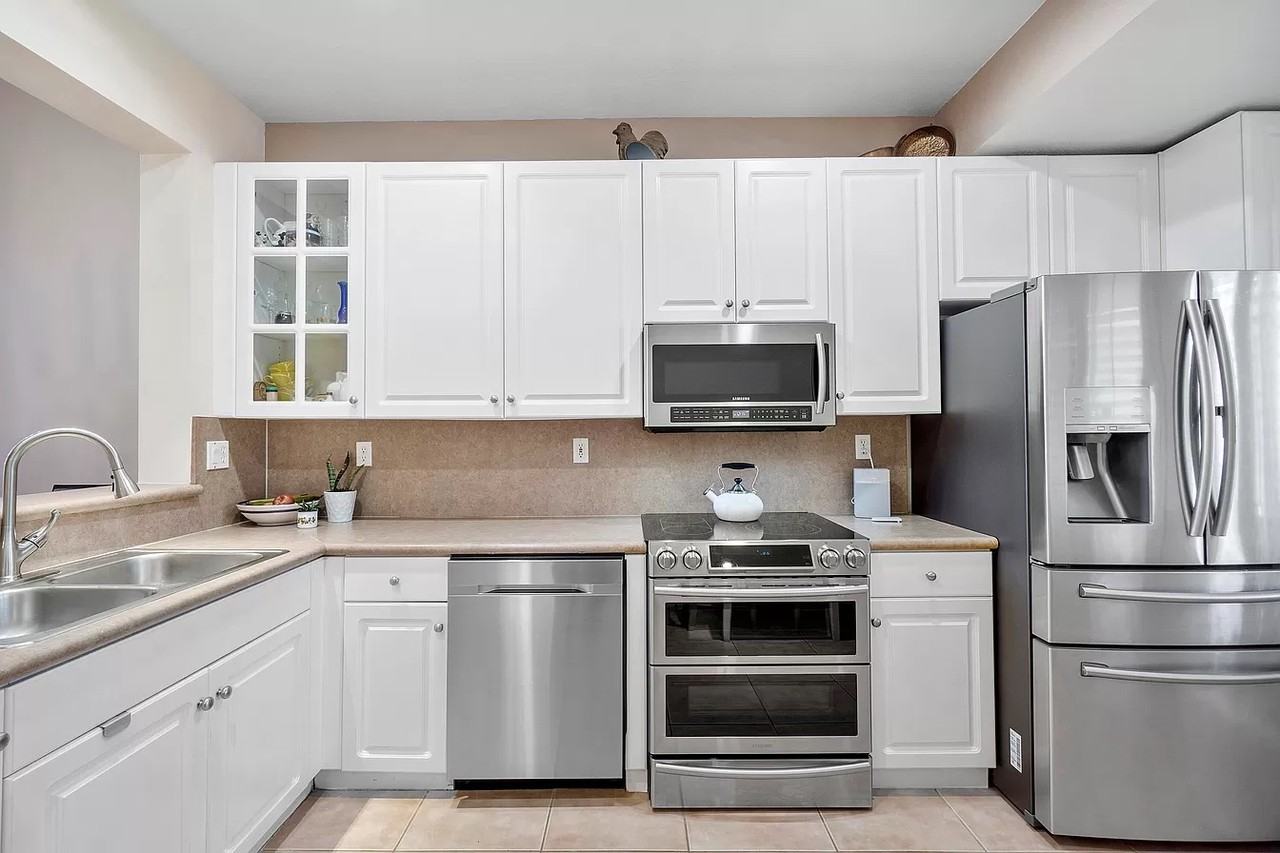 12652 Nw 56th St #2 - Photo 5 of 20