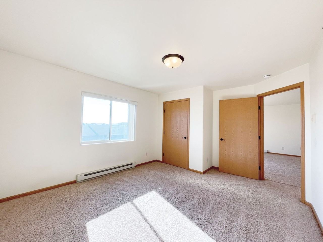 Sunset Pointe - Photo 7 of 11