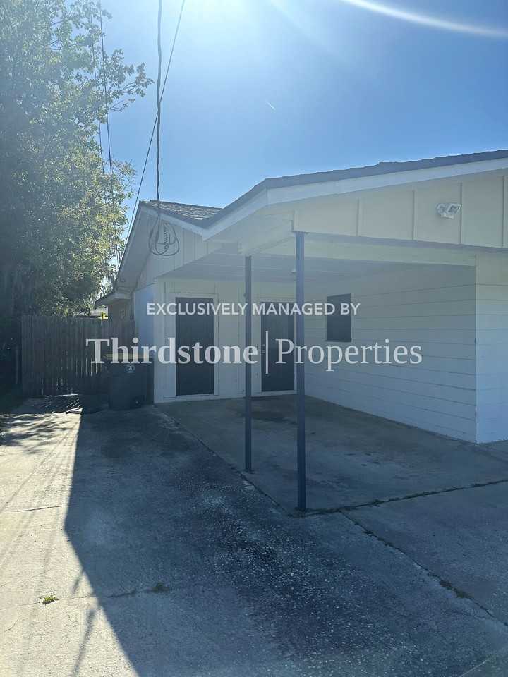 3033 Scotty Dr - Photo 3 of 8