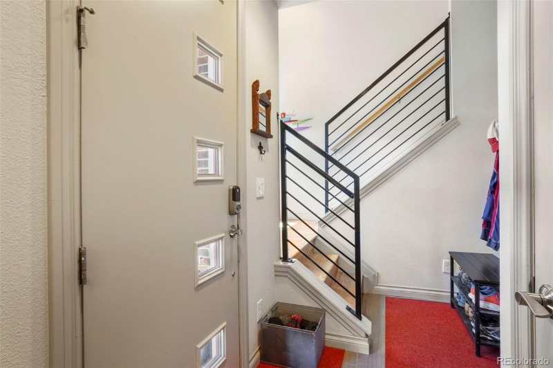 1313 Jackson St - Photo 3 of 16