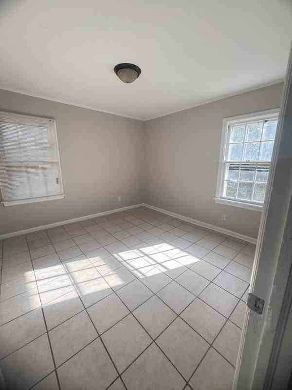 171 S Sage Ave - Photo 3 of 10