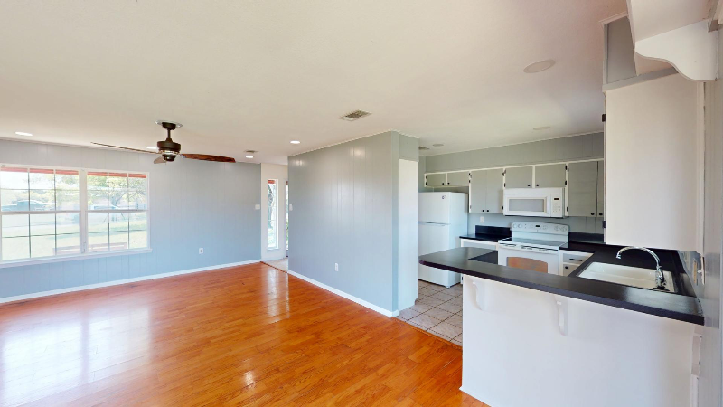 740 County Road - Photo 6 of 18