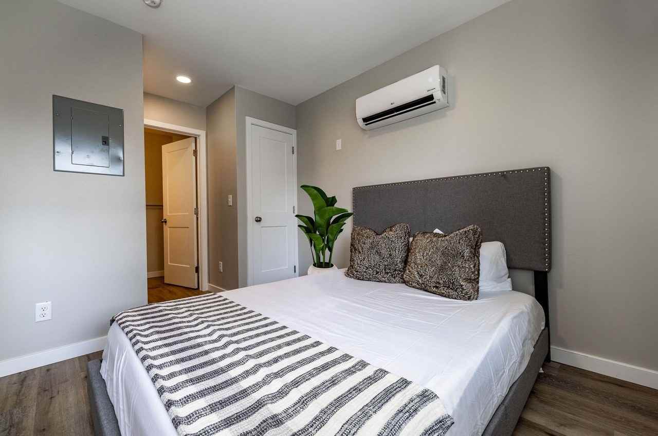 6917 Montgomery Rd - Photo 3 of 31