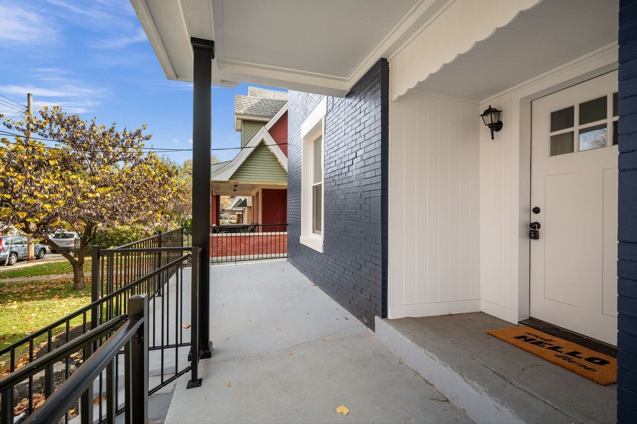 5420 Avondale Pl - Photo 3 of 34