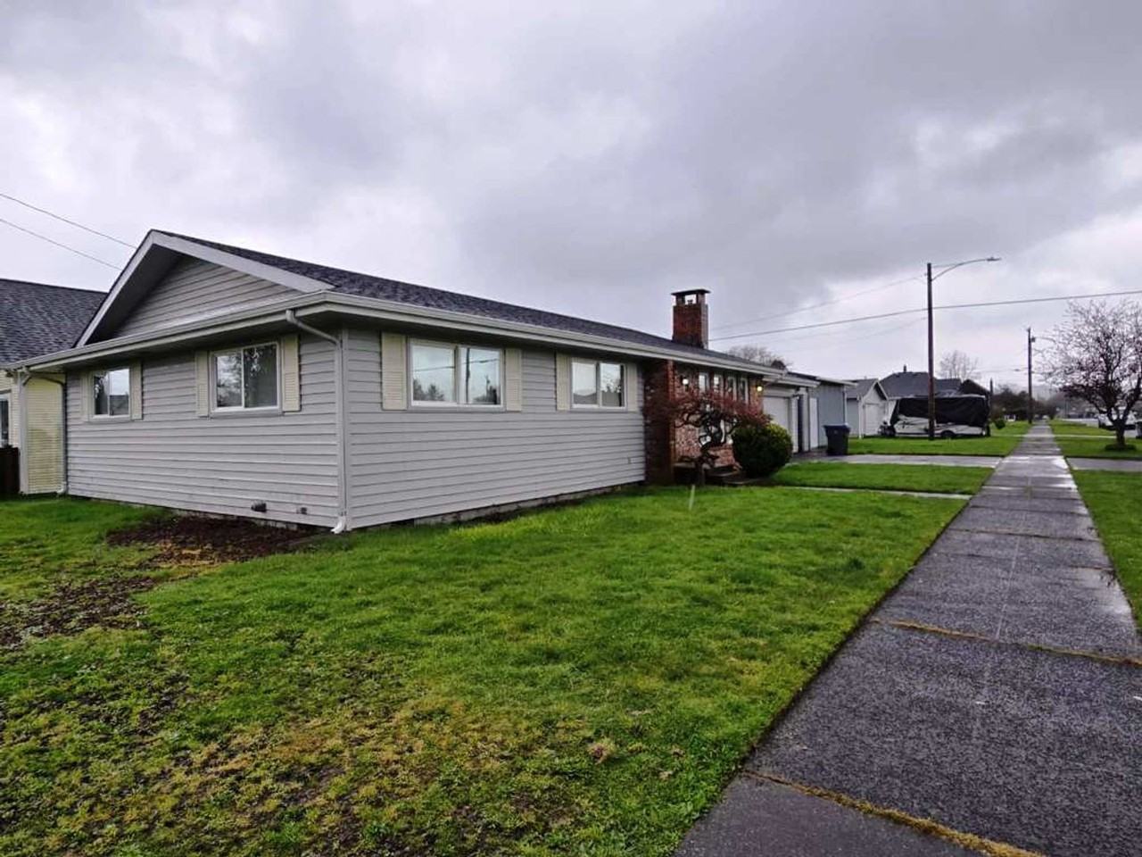 314 H St - Photo 2 of 16