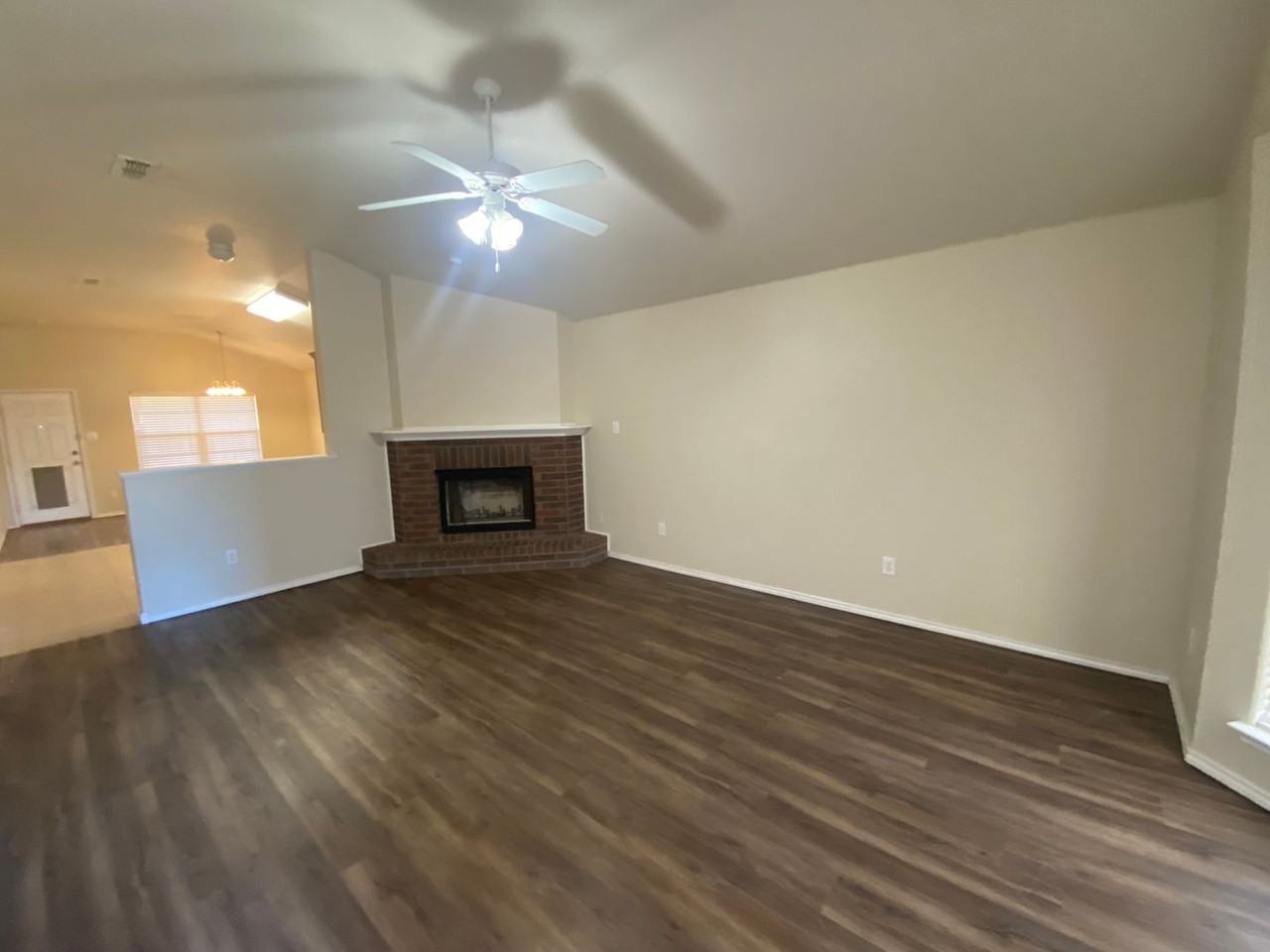 6524 91st Pl - Photo 2 of 14