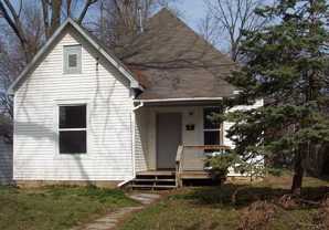 1121 W Harrison St - Photo 1 of 1