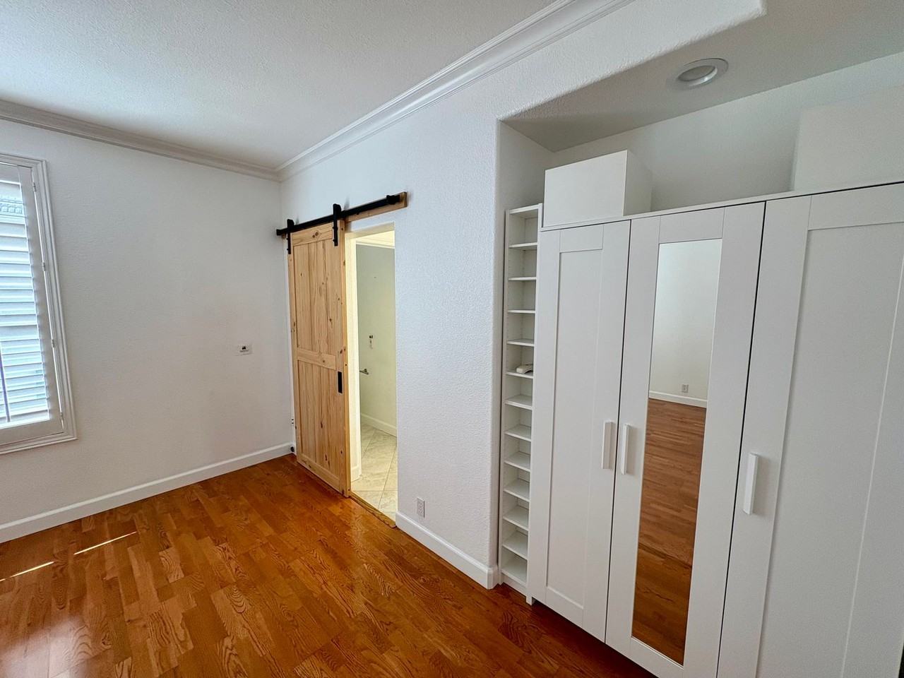 445 Milan Dr #202 - Photo 4 of 20