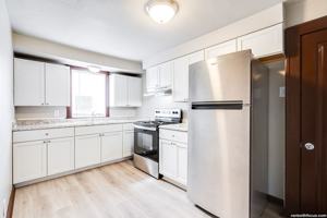 featured image of 313 E Murray Ave