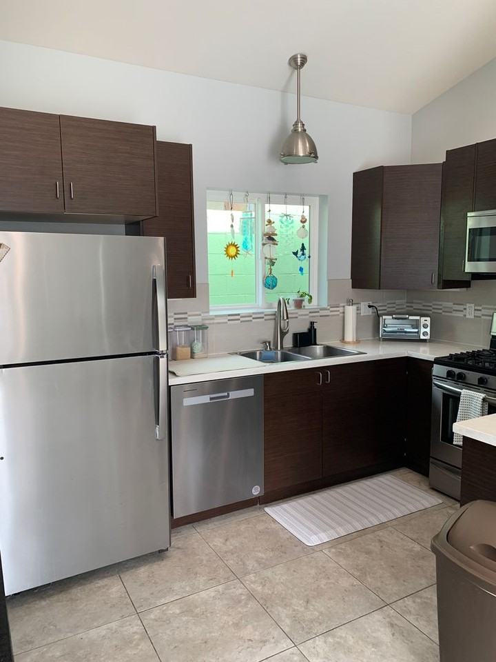 1217 Poli St - Photo 5 of 21