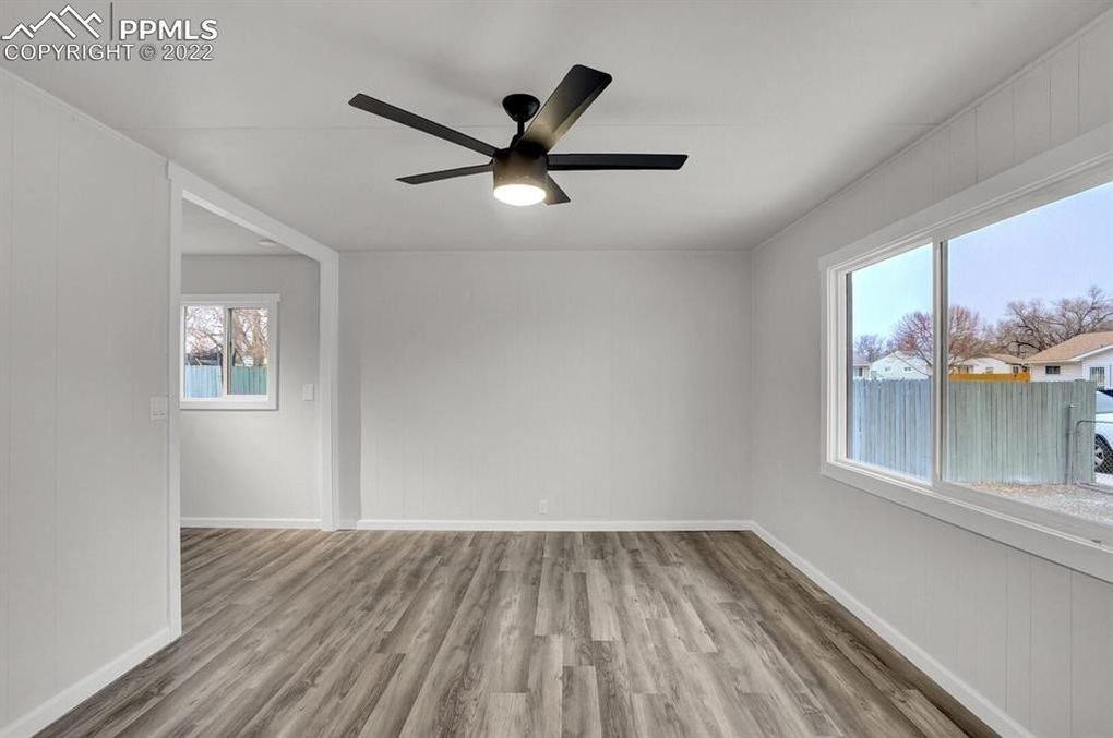 1229 Aspen Avenue - Photo 4 of 22