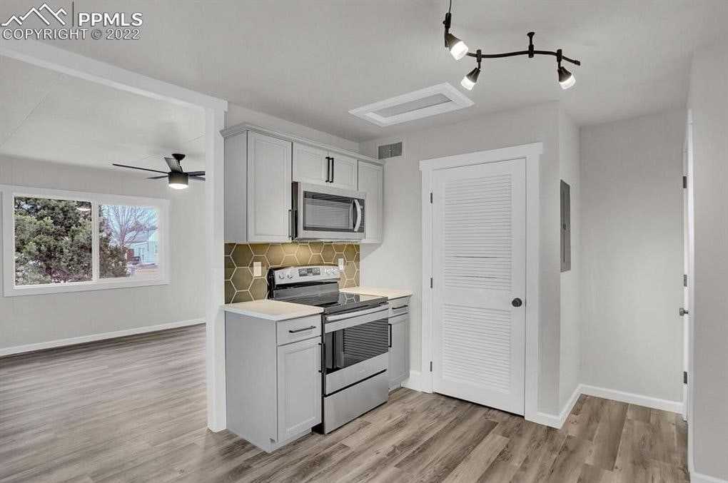 1229 Aspen Avenue - Photo 6 of 22