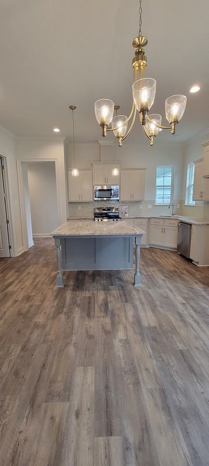 204 Bennington Lane - Photo 6 of 28