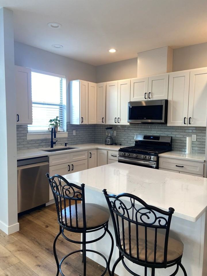 117 Southshore Ave - Photo 3 of 19