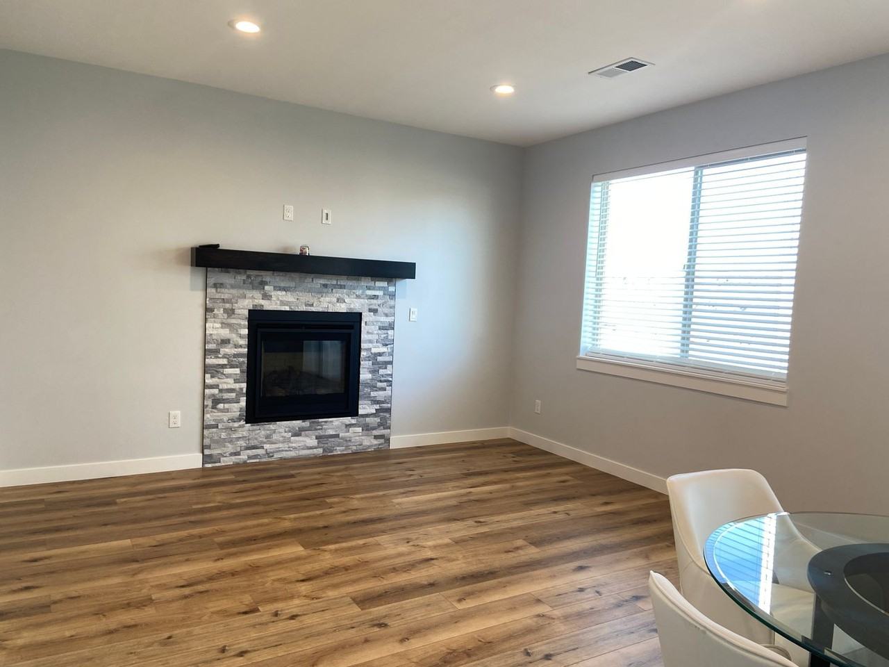 117 Southshore Ave - Photo 5 of 19