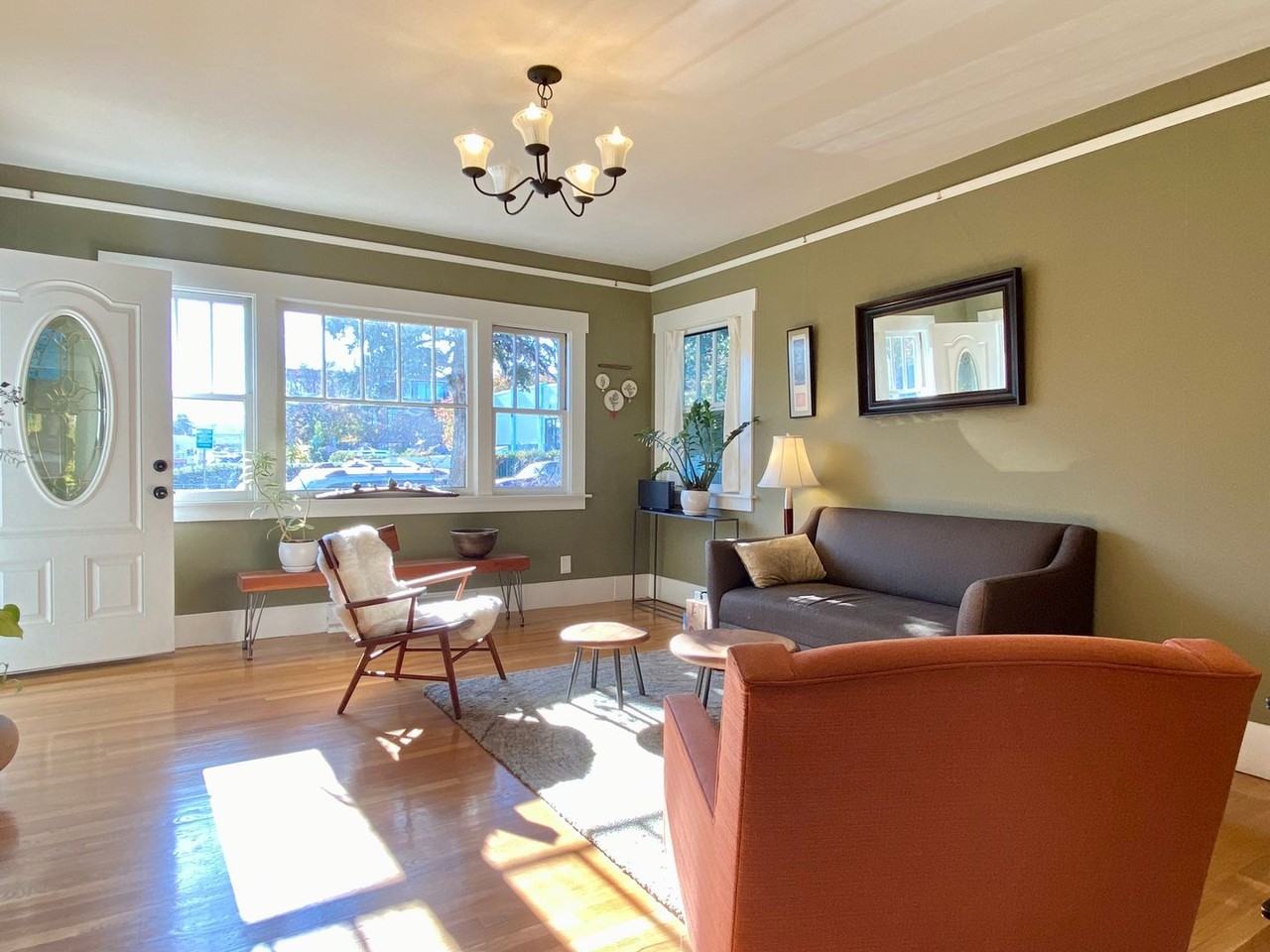 353 Heller St - Photo 2 of 50