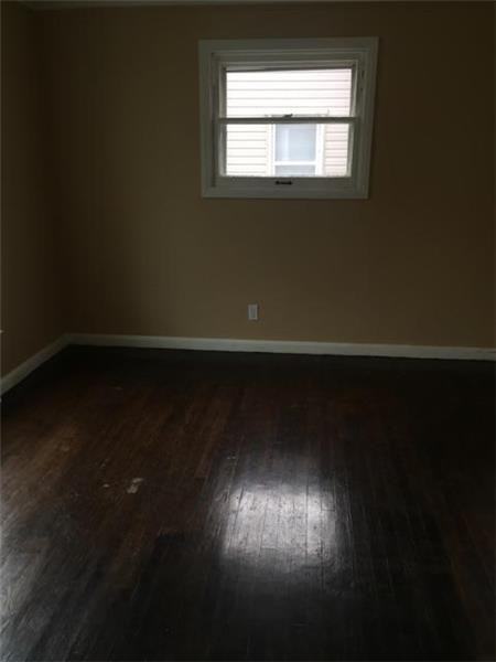 19299 Garfield - Photo 3 of 10