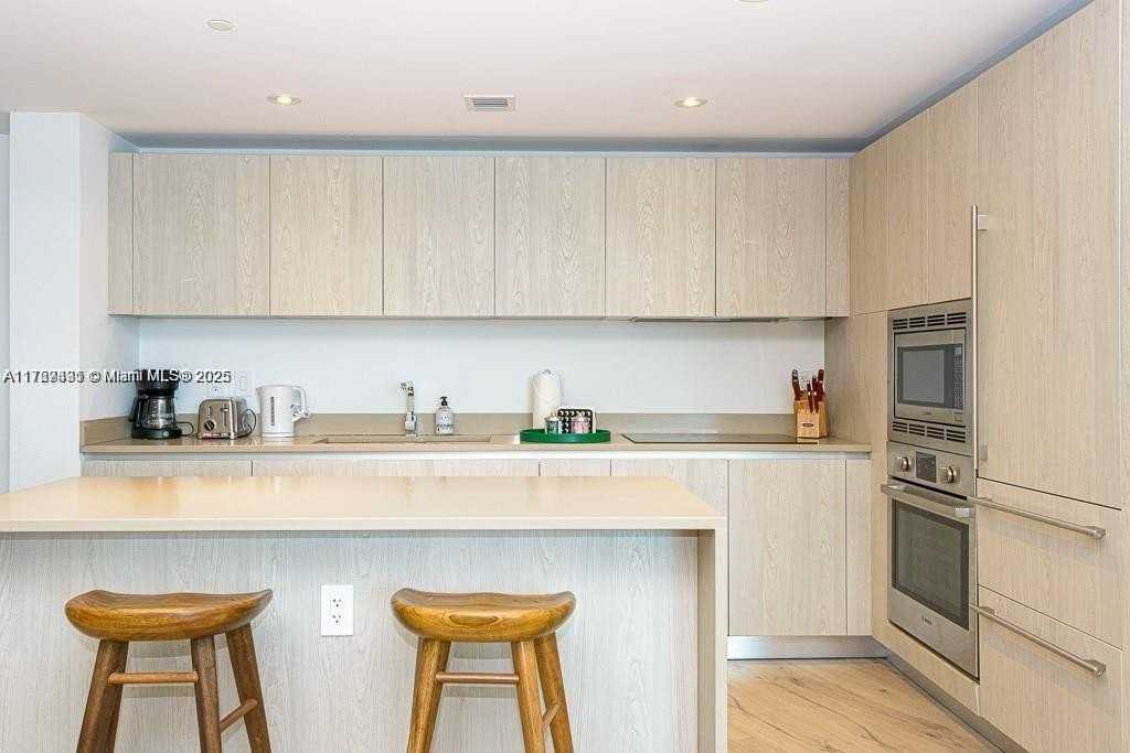 4111 S Ocean Dr #3103 - Photo 5 of 17