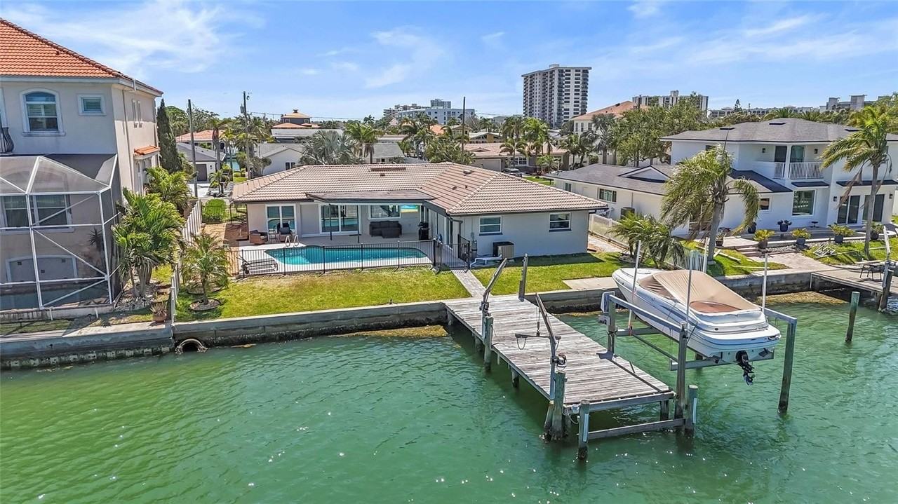 340 Palm Is Ne - Photo 5 of 33