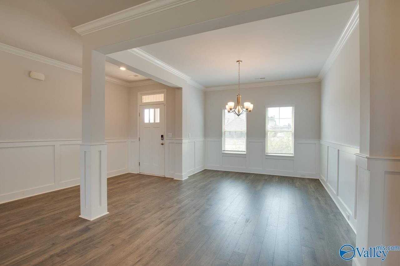 217 Maureen Dr Sw - Photo 7 of 41