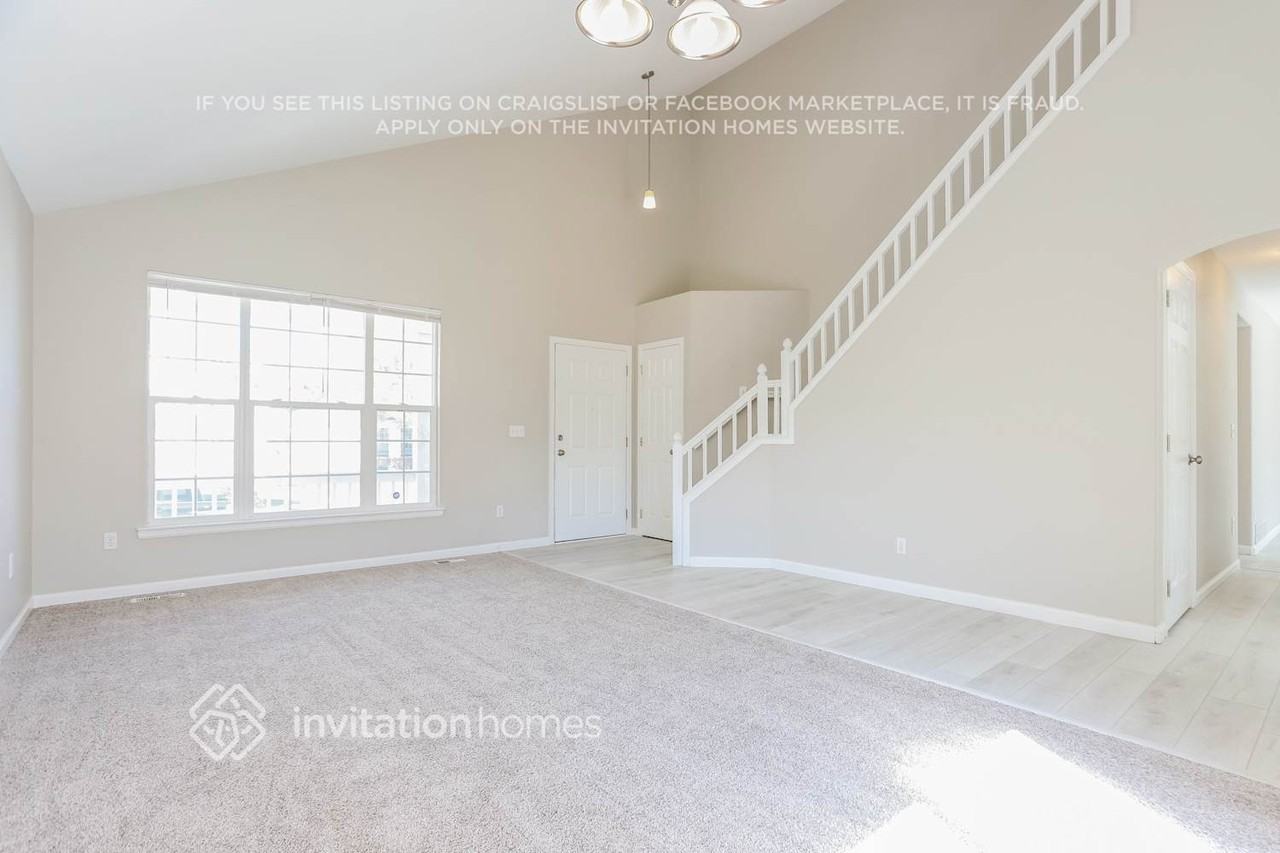 22404 E Dorado Dr - Photo 3 of 17