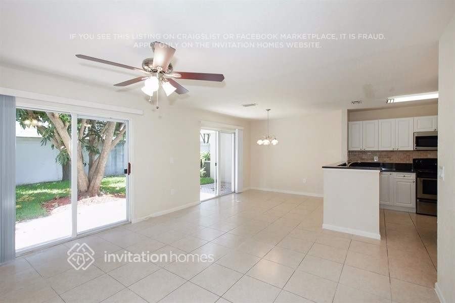 9337 Nw 55th St - Photo 3 of 17
