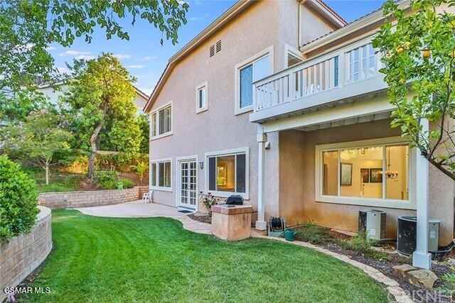 580 Winncastle St - Photo 2 of 19