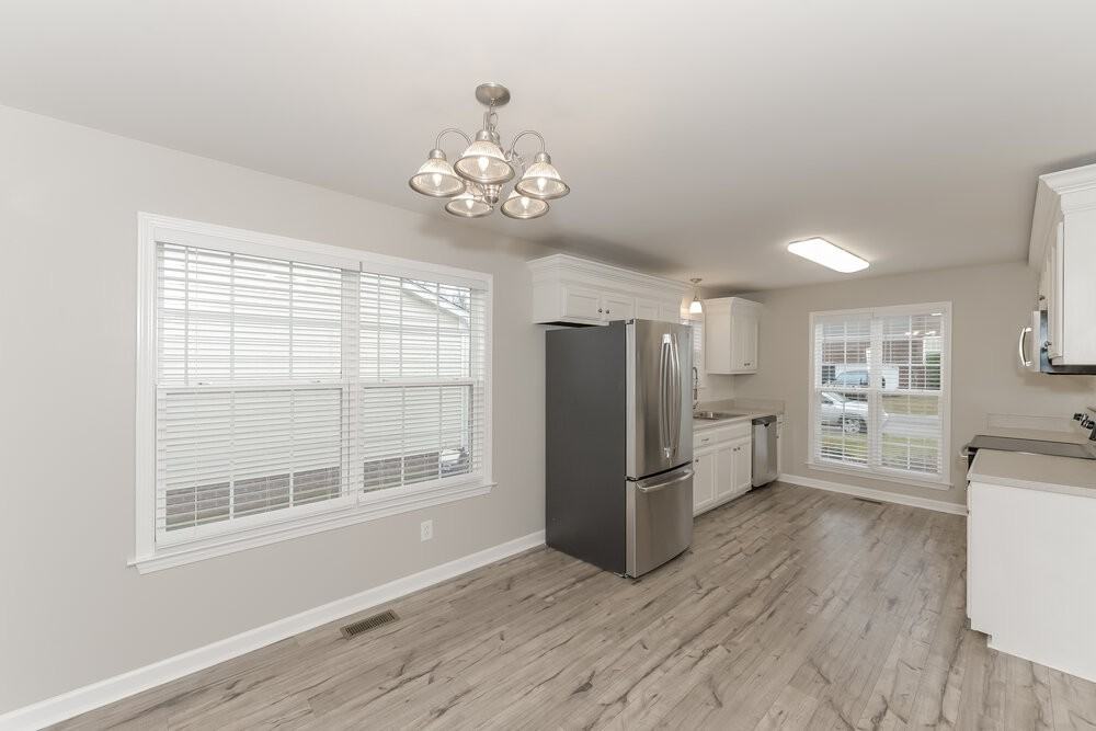 1209 Annapolis Cir - Photo 6 of 16