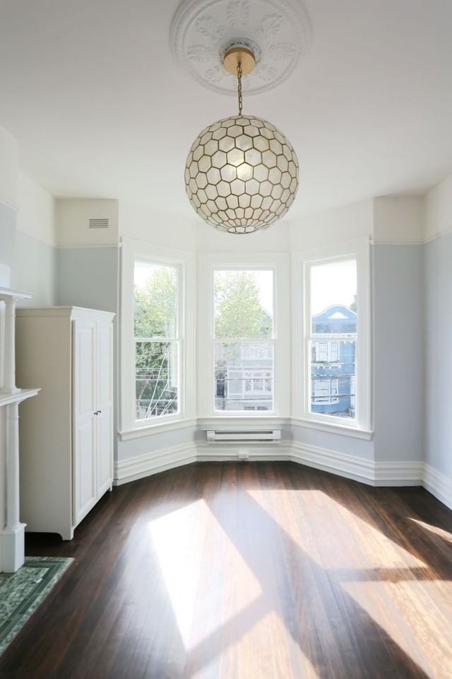 144 10th Ave - Photo 5 of 32