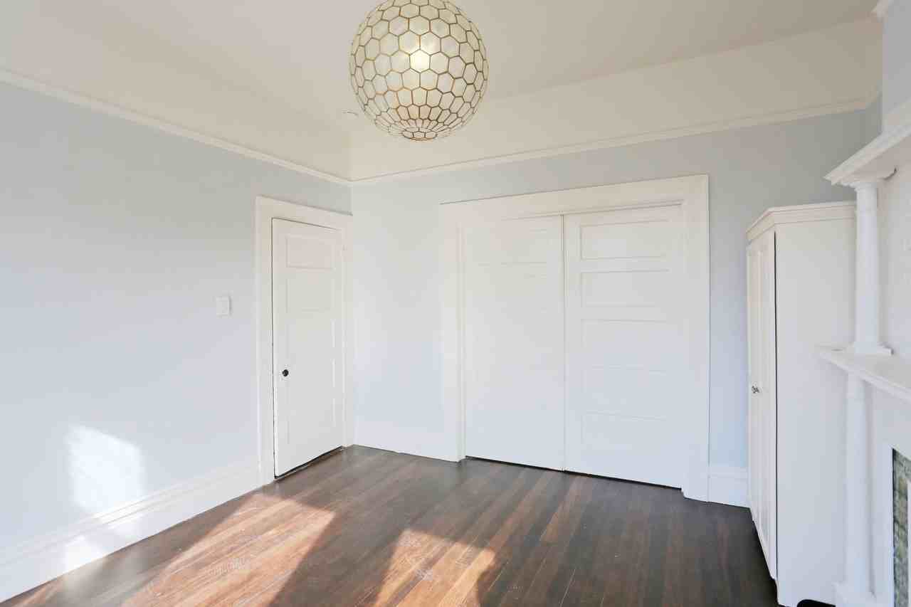 144 10th Ave - Photo 7 of 32