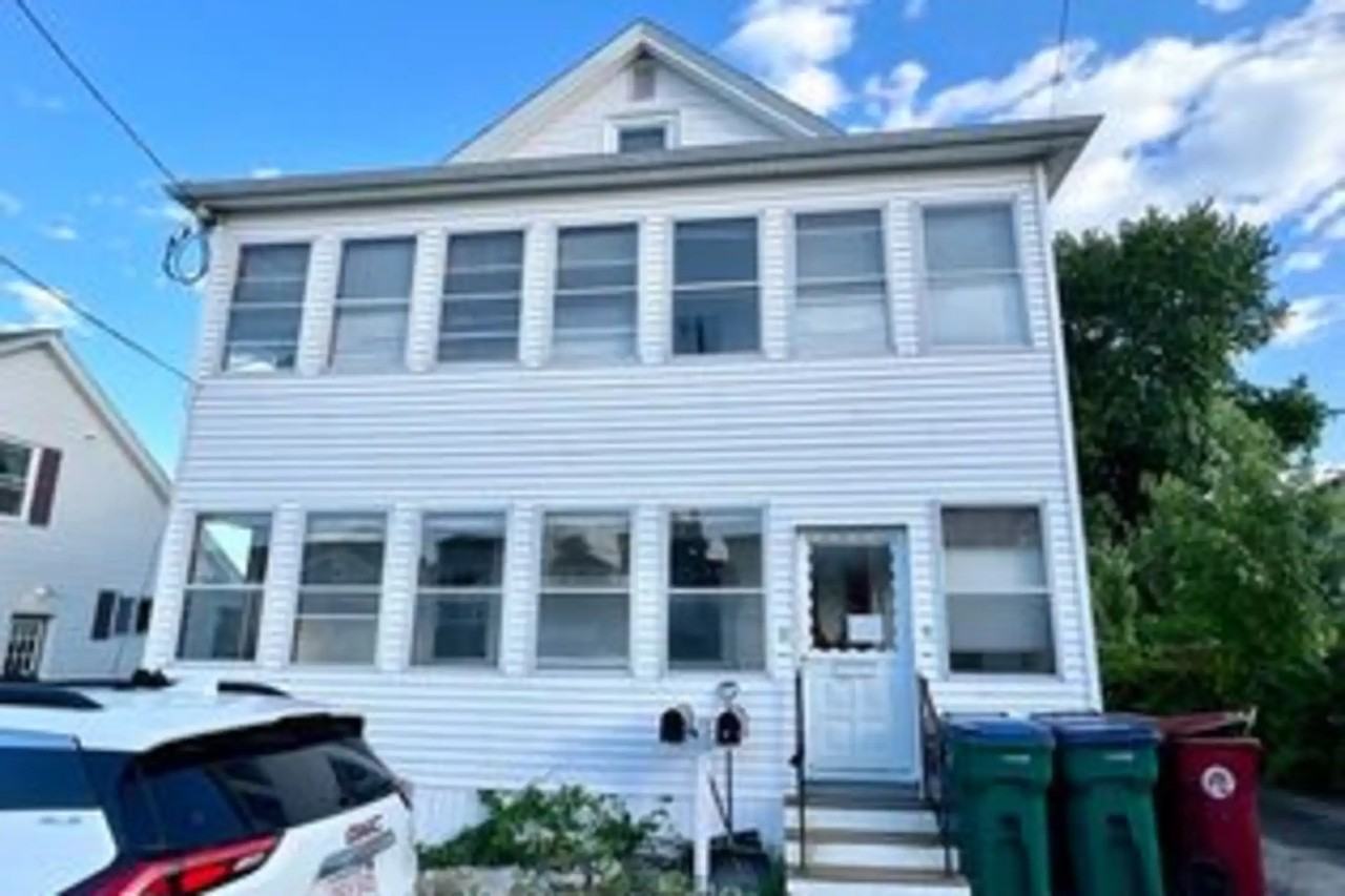 17 Alma St - Photo 2 of 2