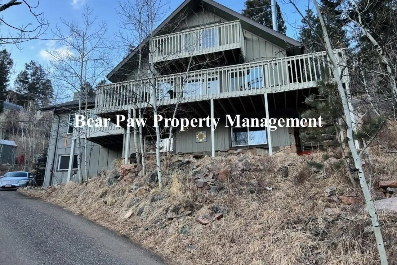 31483 Kings Valley Dr - Photo 3 of 10