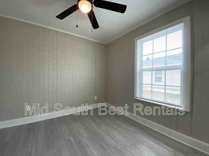 8209 1st St - Photo 5 of 7